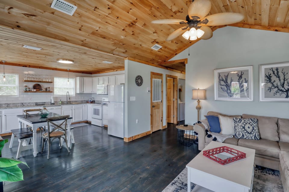 Living and Dining Area
