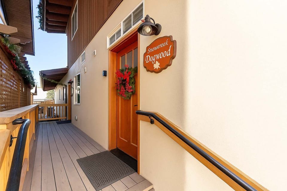 Dogwood Suite entrance!!