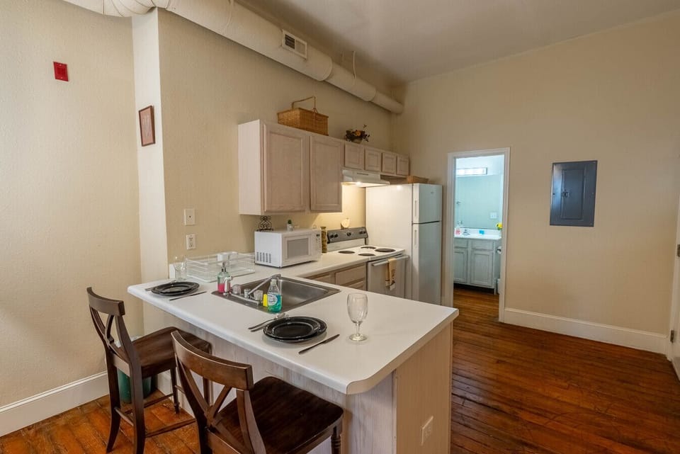 Fully Stocked Kitchen