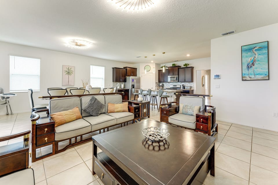 Living Room | 1st Floor | Free WiFi | Central A/C & Heating