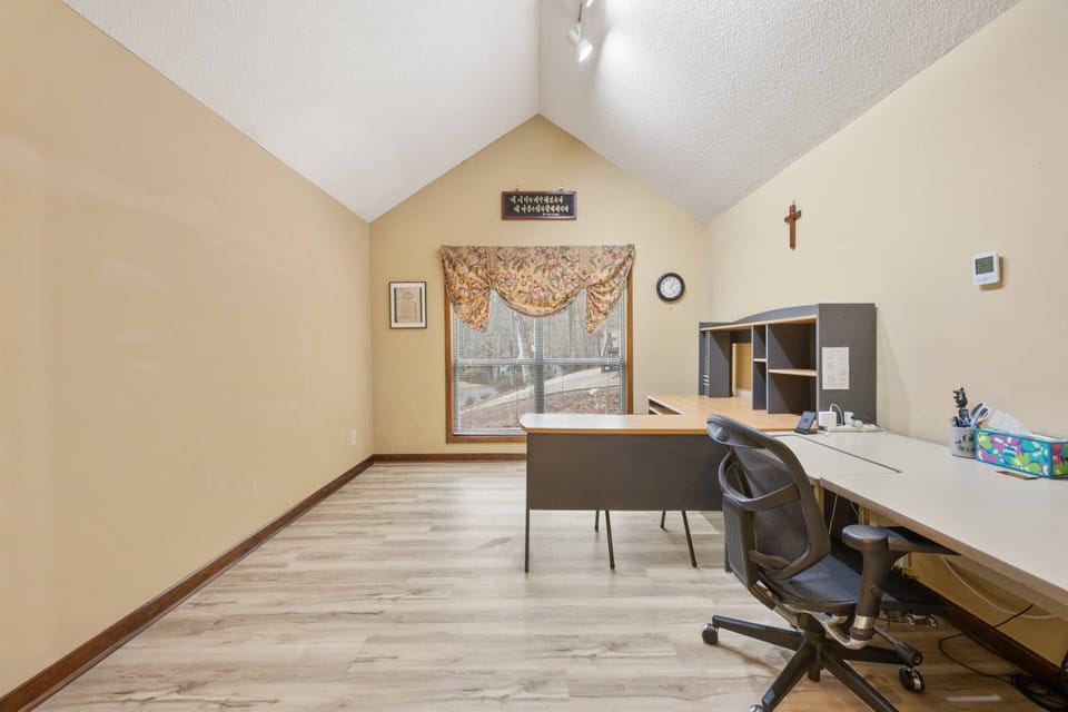 High speed internet and office space are included with your stay