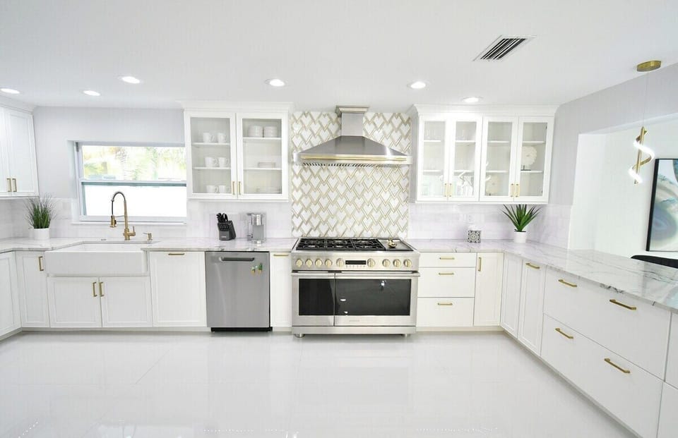 Spacious full kitchen where you can prepare your favorite meals.