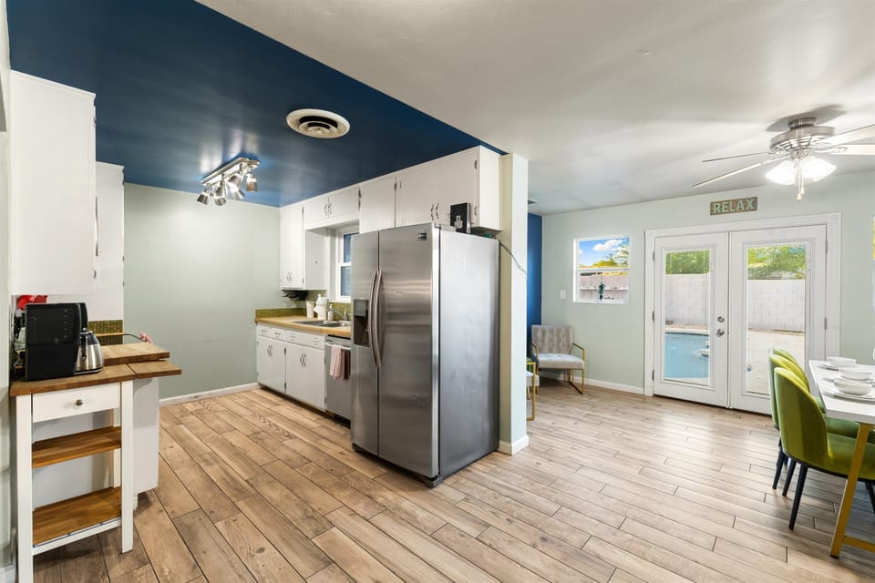 Modern kitchen designed for style and functionality.