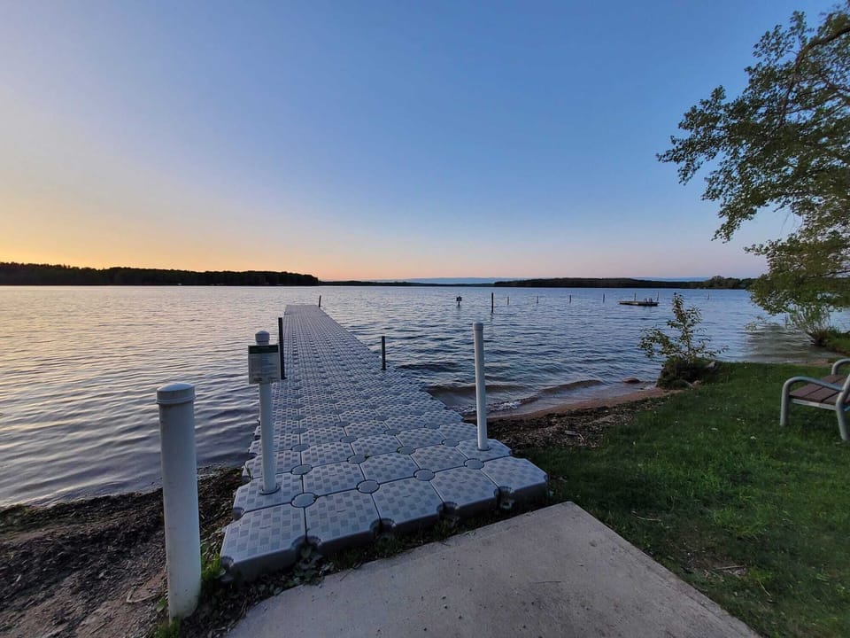 Public Beach/ Boat Launch 