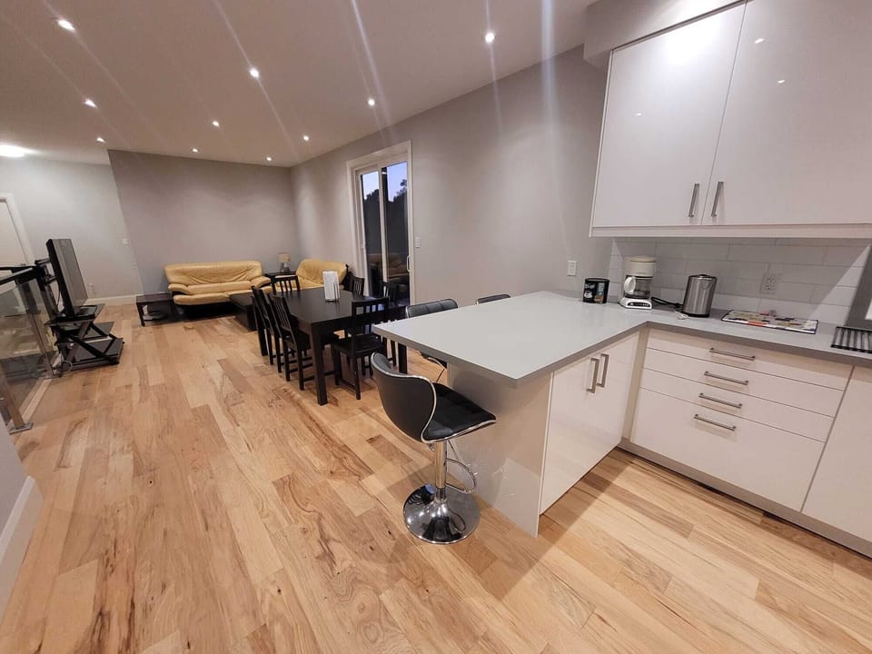Kitchen/Dining
