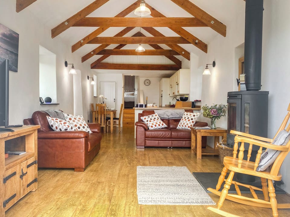 Open plan living space | Swallows, Portscatho