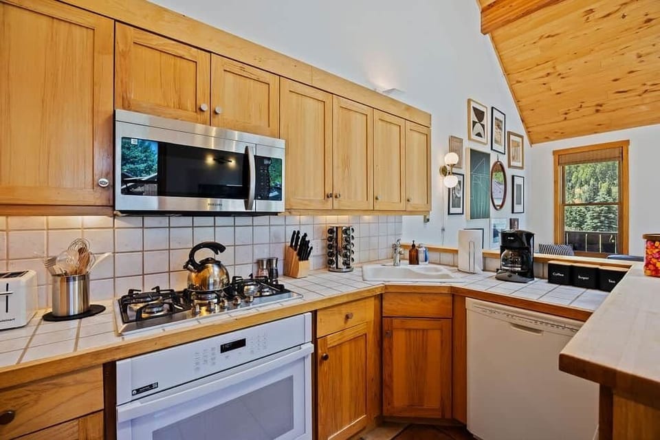 019 SpruceView