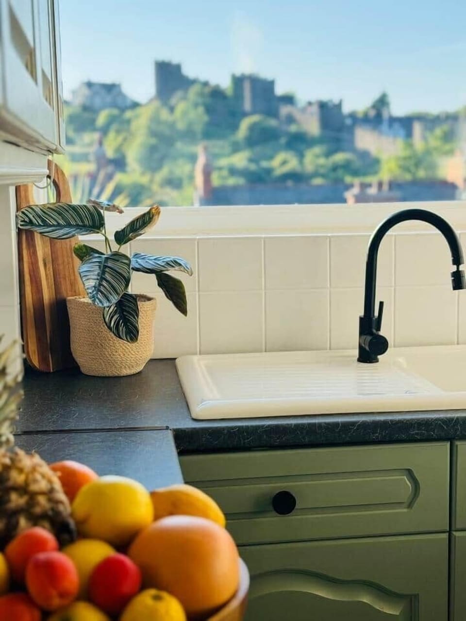 Lovely sunny kitchen with a perfect view on the old Conwy walls.
