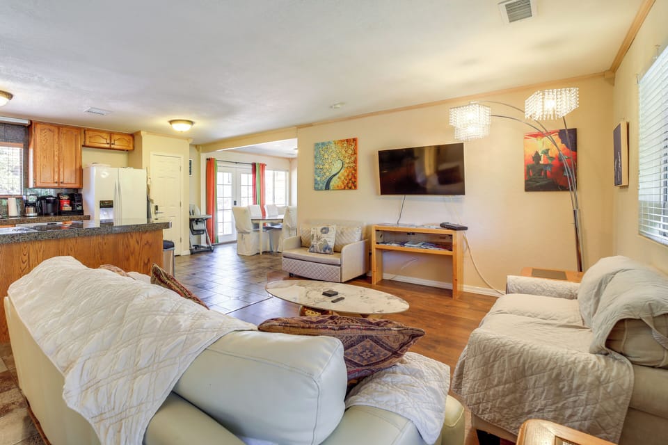 Living Room | Central A/C & Heat