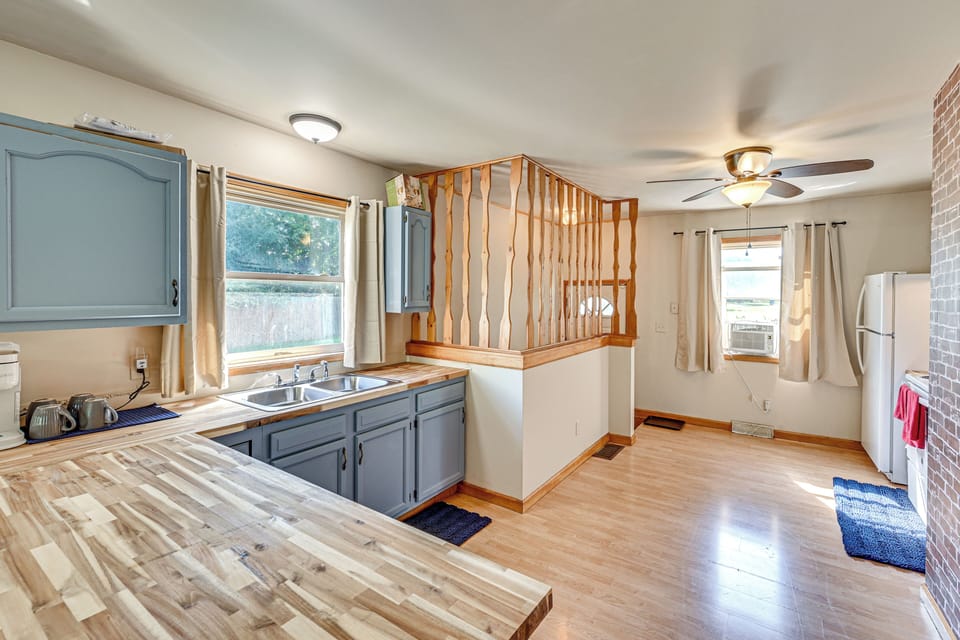 Kitchen | Main Level