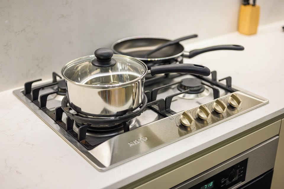 Full kitchen