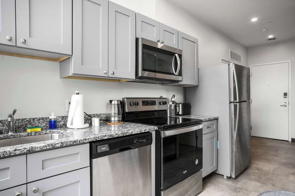Fully equipped kitchen