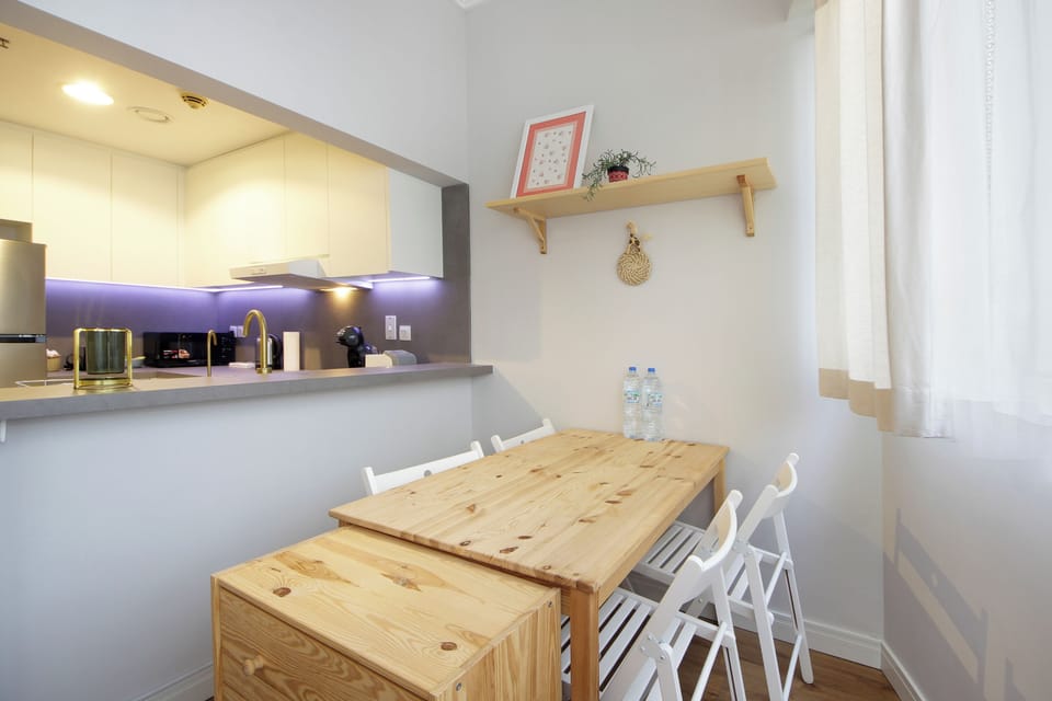 Dining table with 4 seats