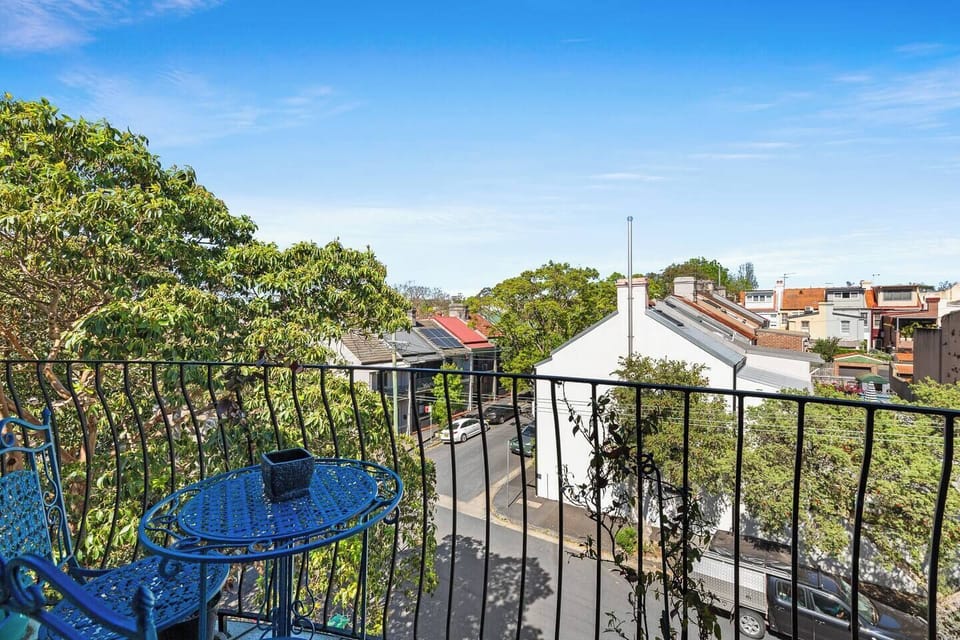 Start your day with Nespresso coffee or unwind at sunset on the private balcony, surrounded by leafy views and fresh air.