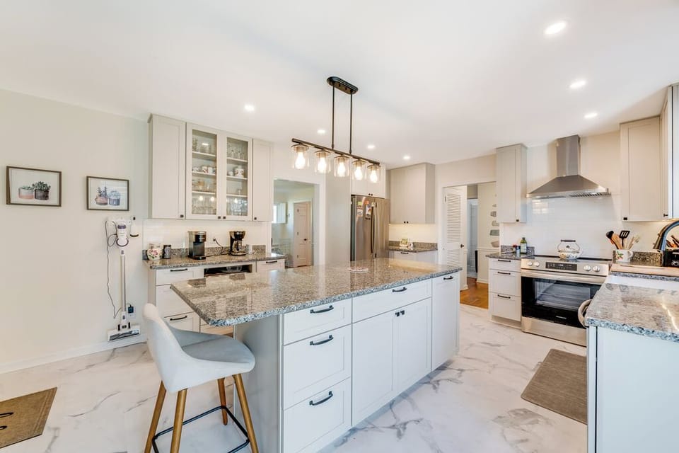 The Kitchen is a stunner and will thrill the Chef in your Family!