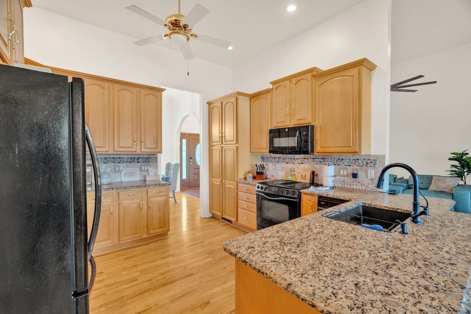 Spacious Chef's Kitchen