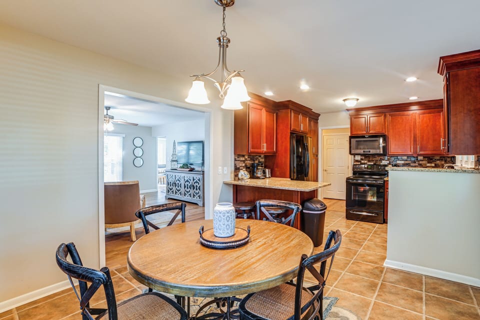 Kitchen | Main Level | Drip Coffee Maker | Dishwasher