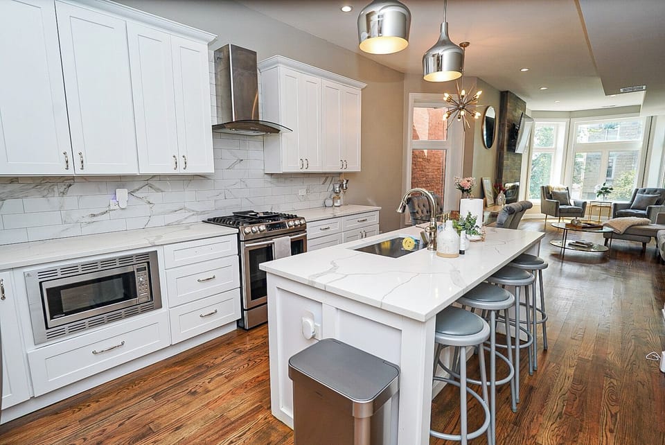 Full Kitchen