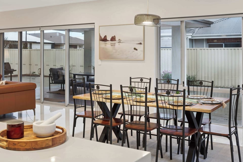 8 seater dining table