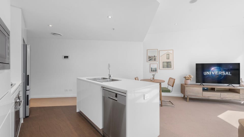 Kitchen/Living Area