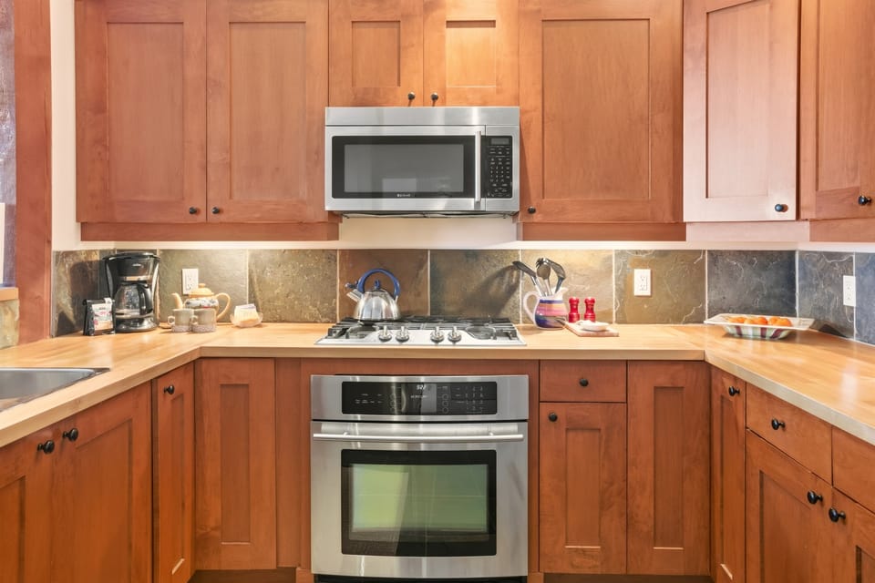 Large oven and stovetop