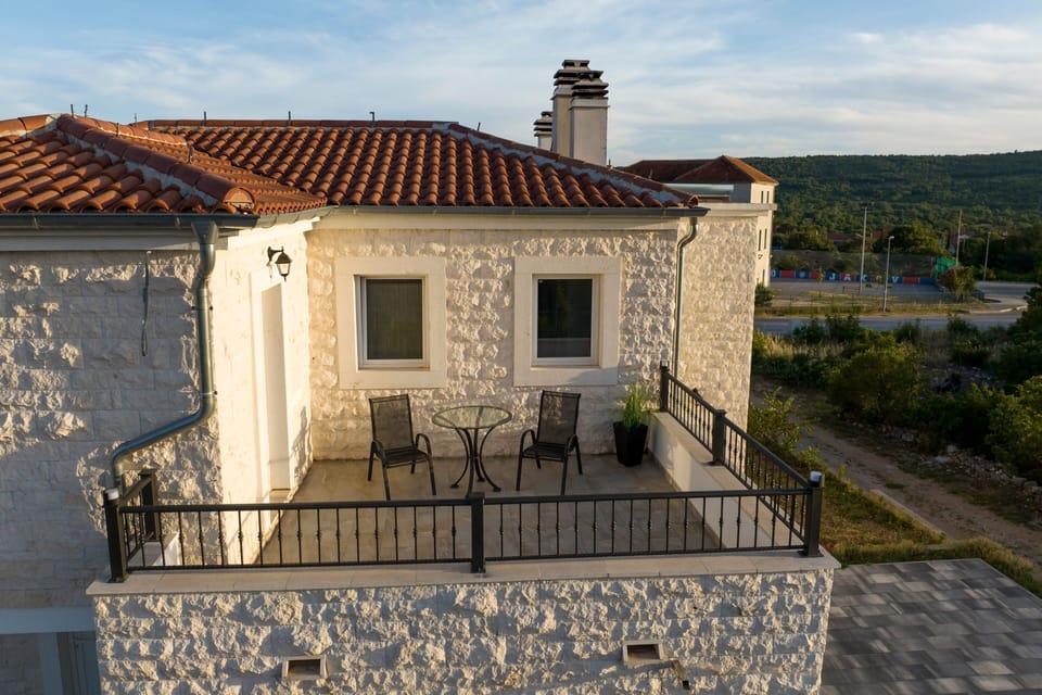 Terrace 2