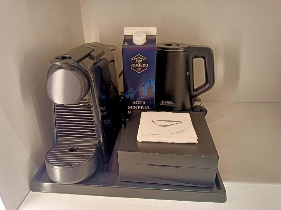 Start mornings right with espresso, kettle, and complimentary water