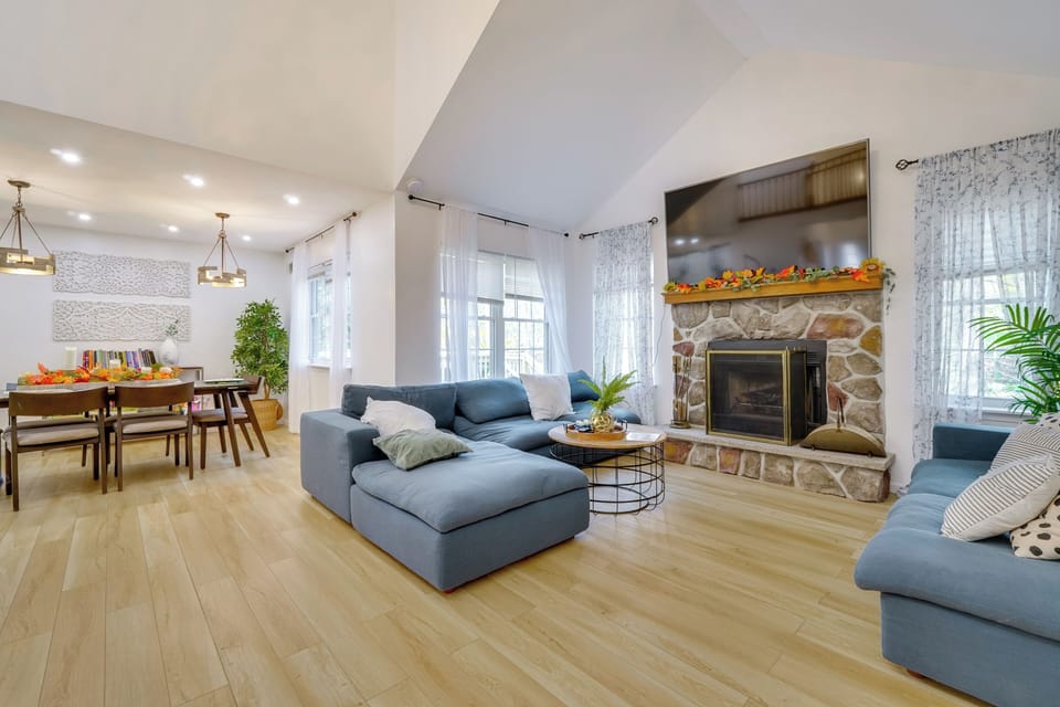 Tobyhanna Vacation Rental | 3BR | 2.5BA | 1,400 Sq Ft | Steps Required