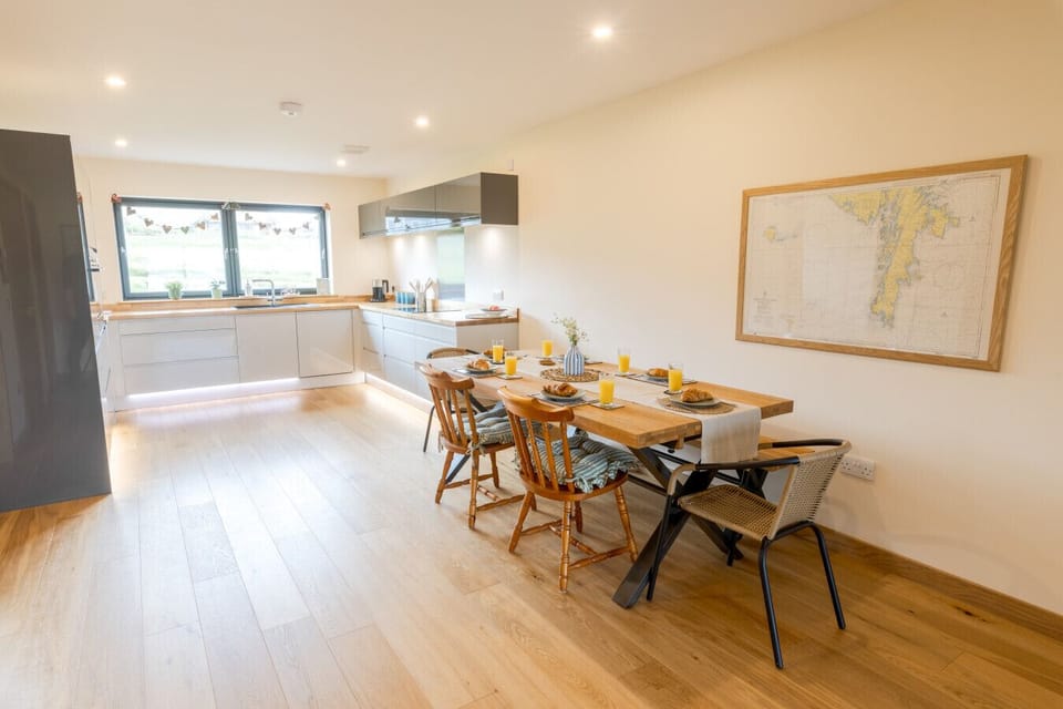 A light space for dining throughout the day