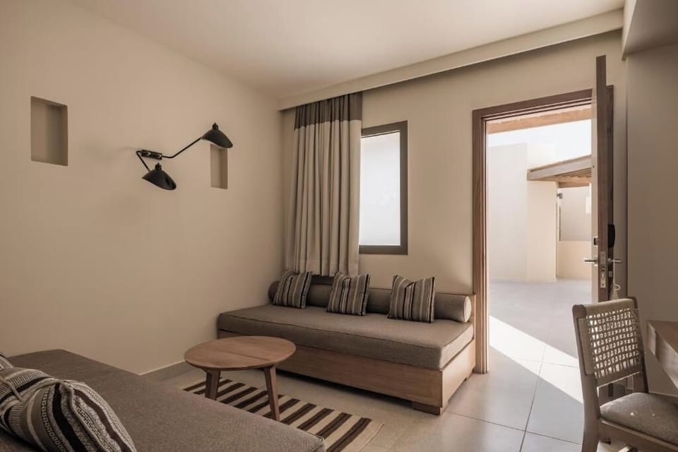 Lounge on the daybed and drift into a quiet afternoon.