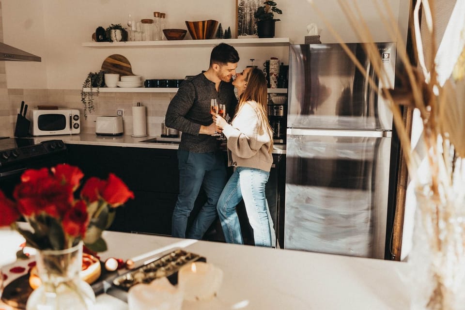 Celebrate love at the cabin: ask about our customizable Romance packages.