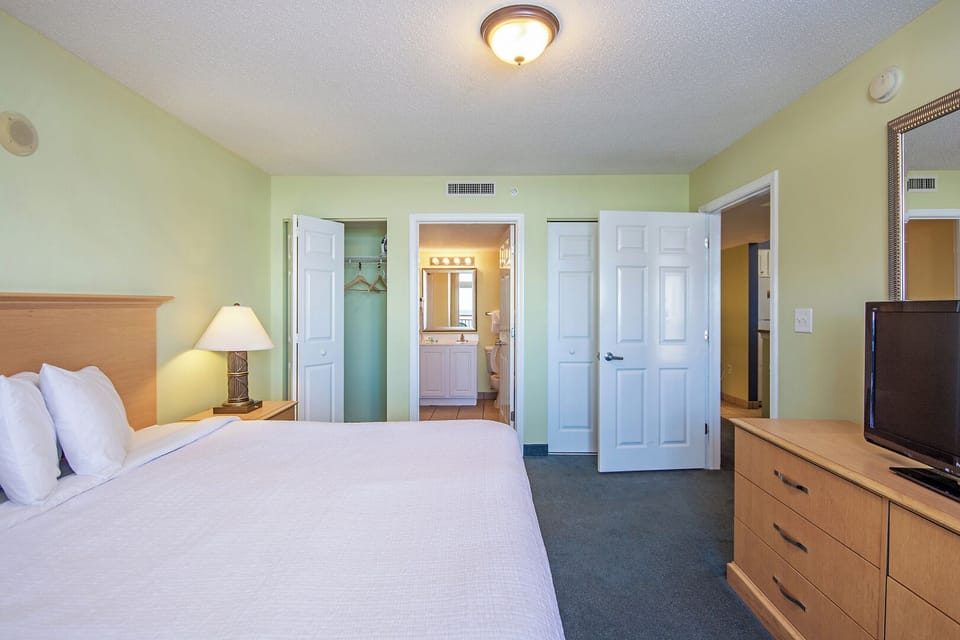 Bedroom with King Bed