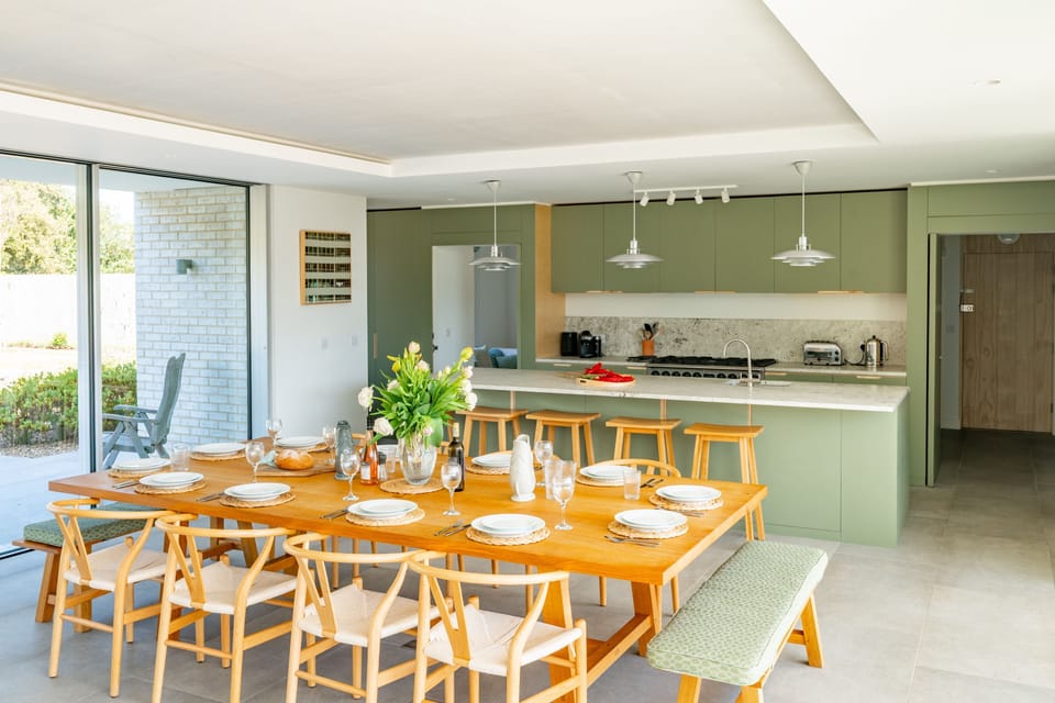 Ground floor: Dining area with seating with ten guests