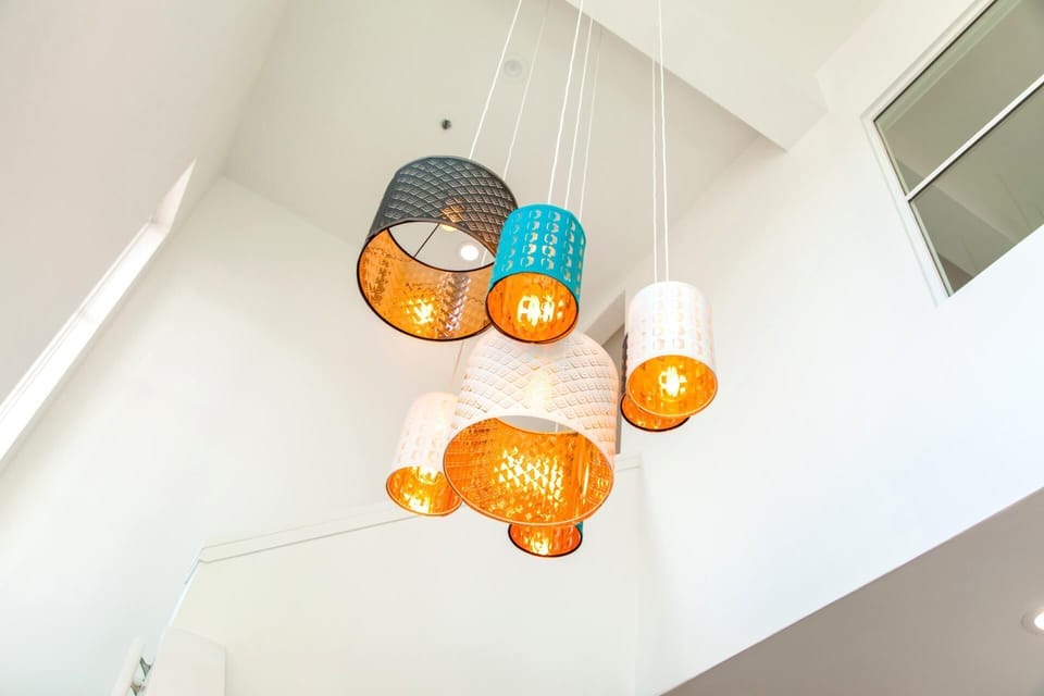 Bold light fixtures and modern design touches add a playful flair throughout your Stillwater stay. MAS-2004
