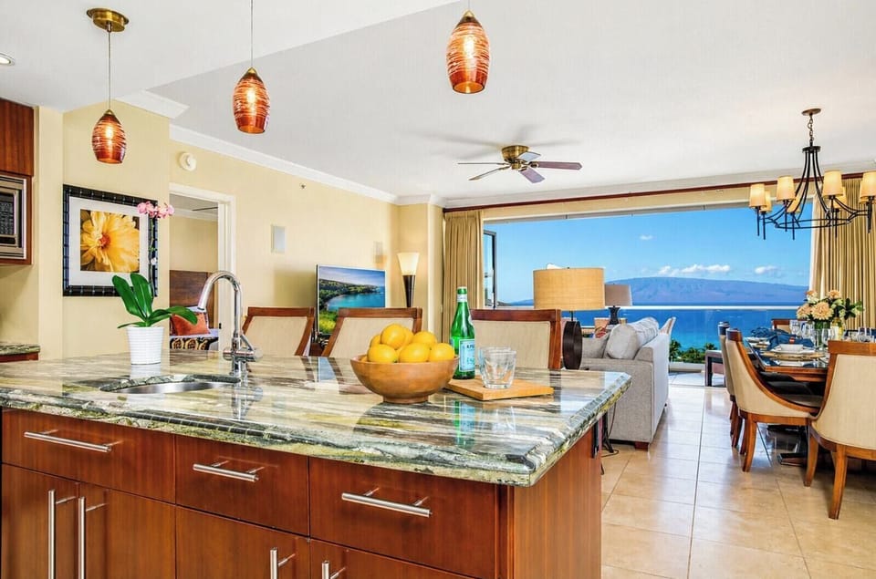 Your modern kitchen has everything you need - and an incredible ocean view to boot! HKK-829