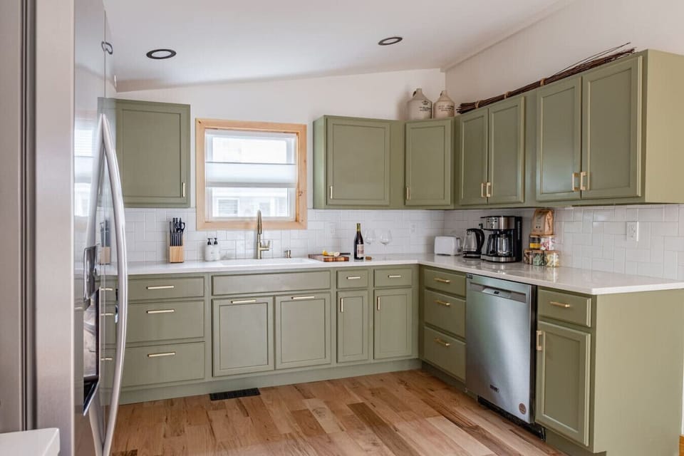 Enjoy our modern and charming, fully equipped kitchen and satisfy your inner chef!