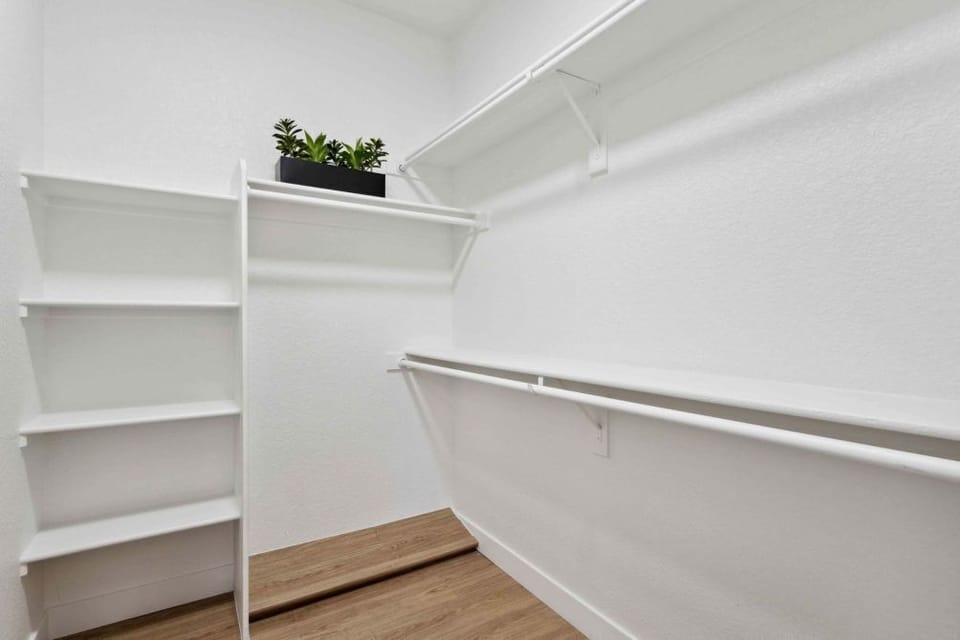 Laurel Apartments, Chandler, Spacious Closet
