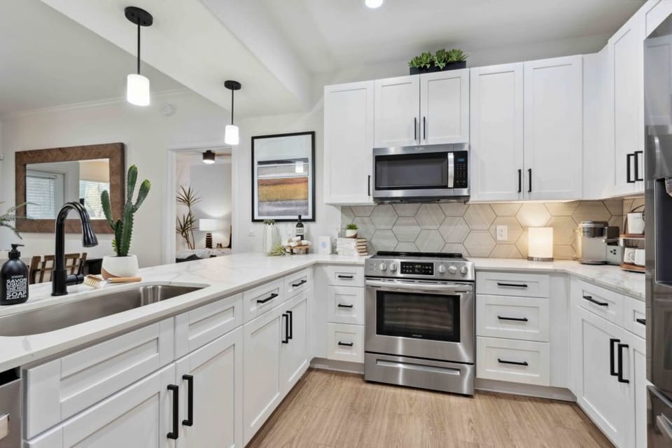 Laurel Apartments, Chandler, Kitchen