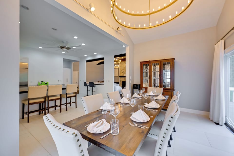Dining Area | 1st Floor