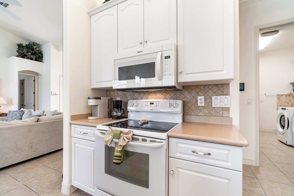 We take pride in our great cleaning services who clean the home and stage just as photo's show for each guest check in #Amy Conley Cleaning 