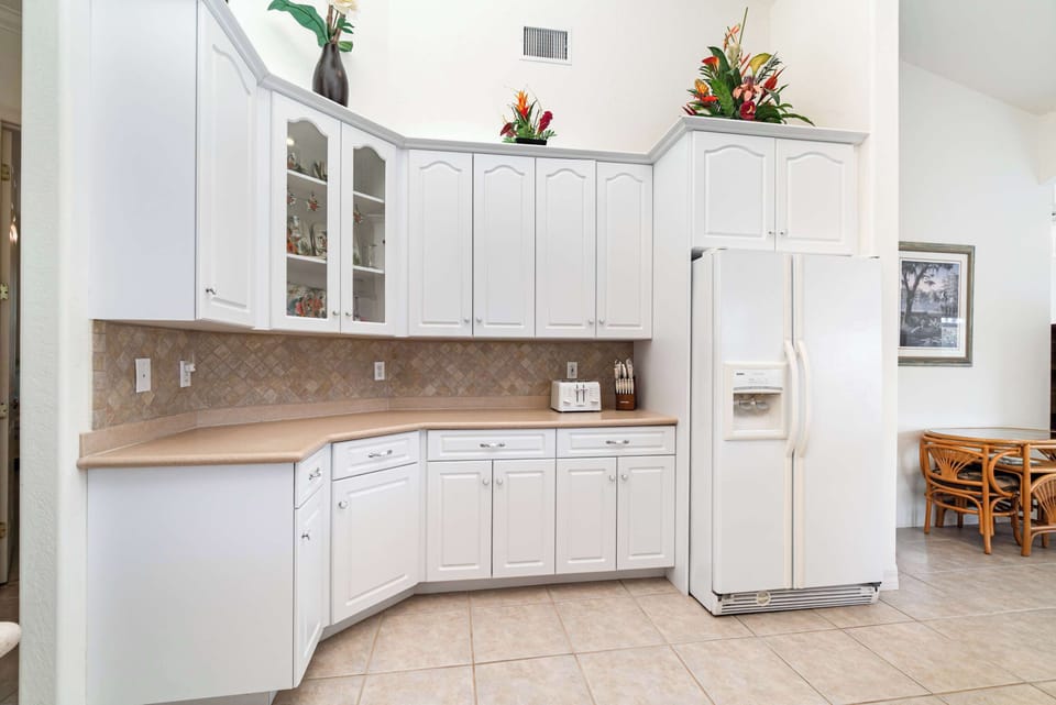 All the kitchen amenities you will need to cook and serve great food. Both full pot coffee pot and Keurig pot  provided