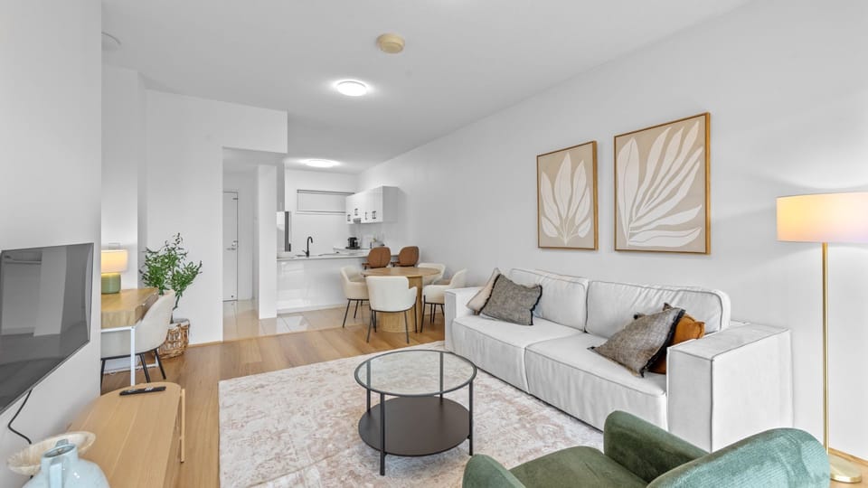 Living Area/Dining Area/Kitchen