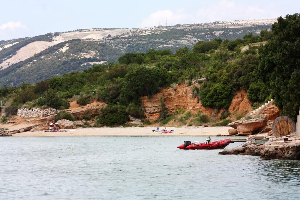 Nearby beaches
