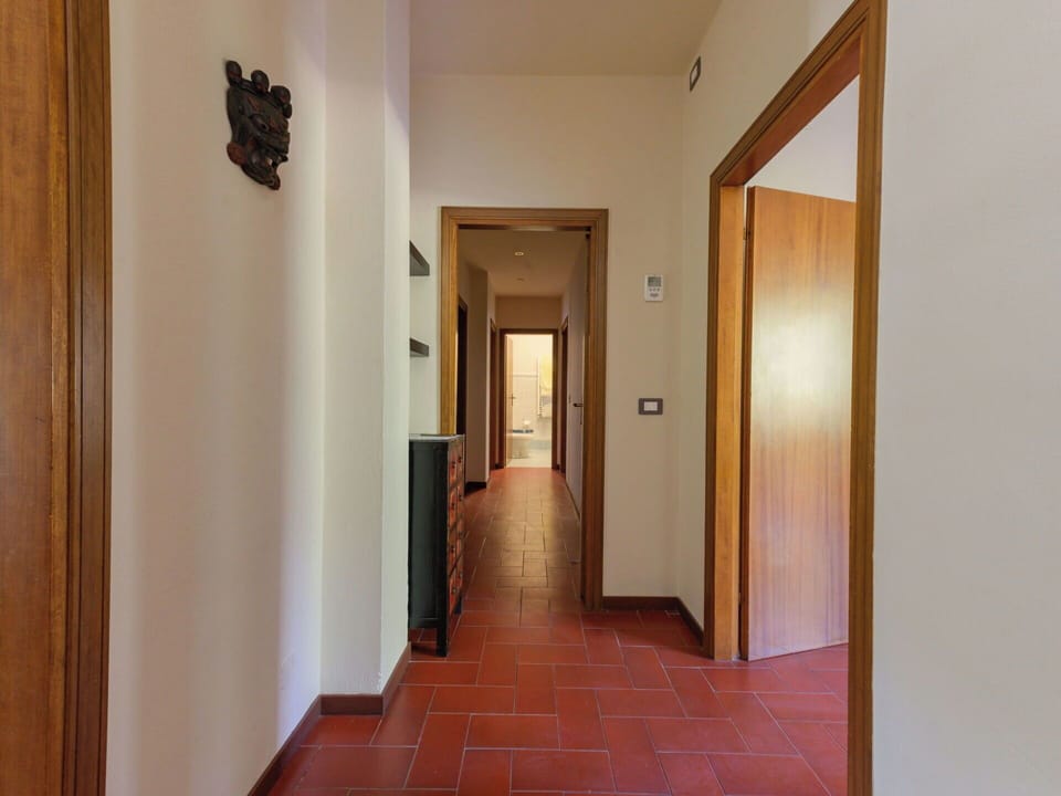 Flooring, Wall, Floor, Wood, Interior Design, Door, Ceiling, Wood Flooring, Brown, Wood Stain