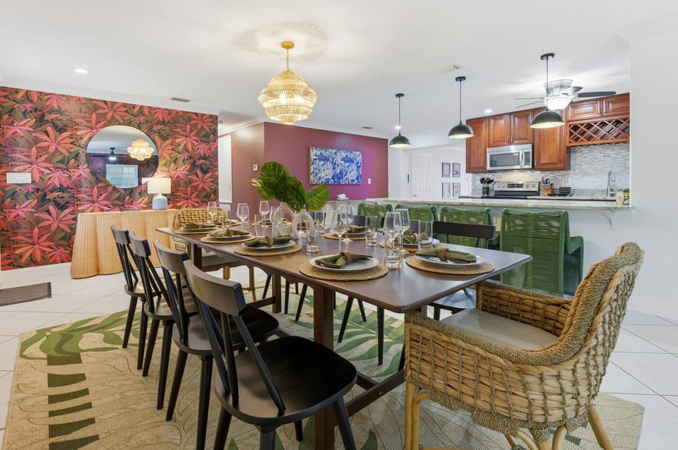 Big table, bigger laughs. Whether it’s family feasts or takeout nights, this dining space was built for togetherness.