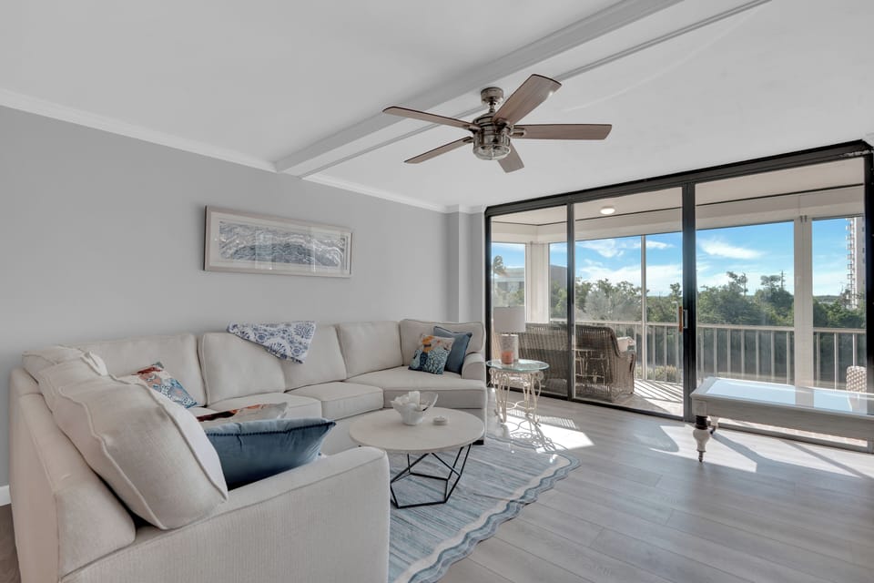 Livingroom of your island vacation condo