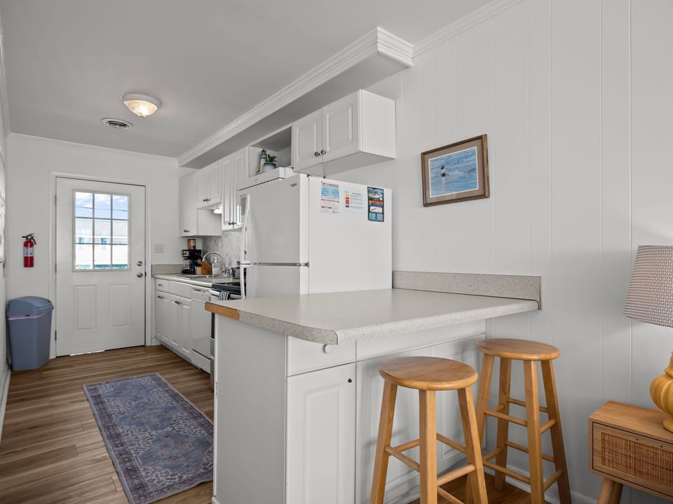 Kitchen/ Entrance