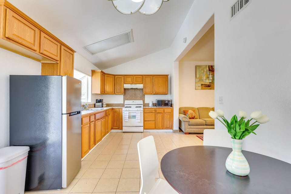 Kitchen | Toaster | Dishware & Flatware