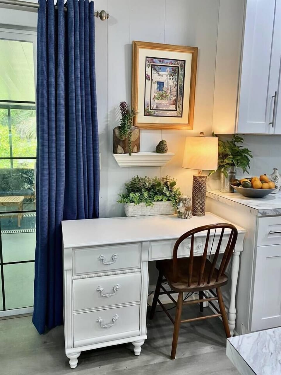 Dedicated workspace for those who have work or studying to do!