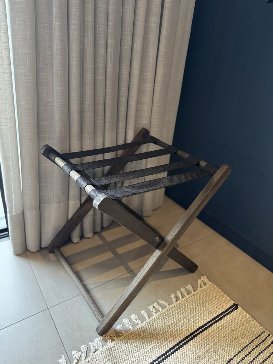 Luggage track